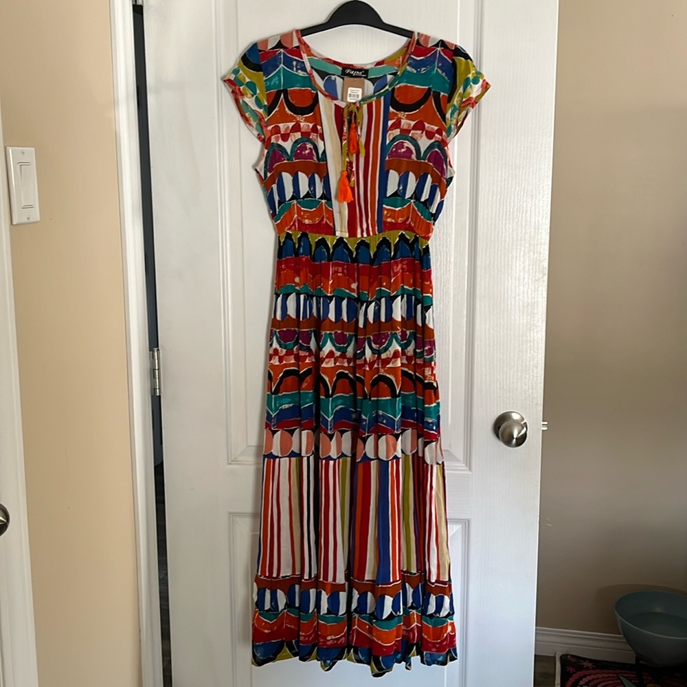 Papa Vancouver Vibrant Dress size Medium